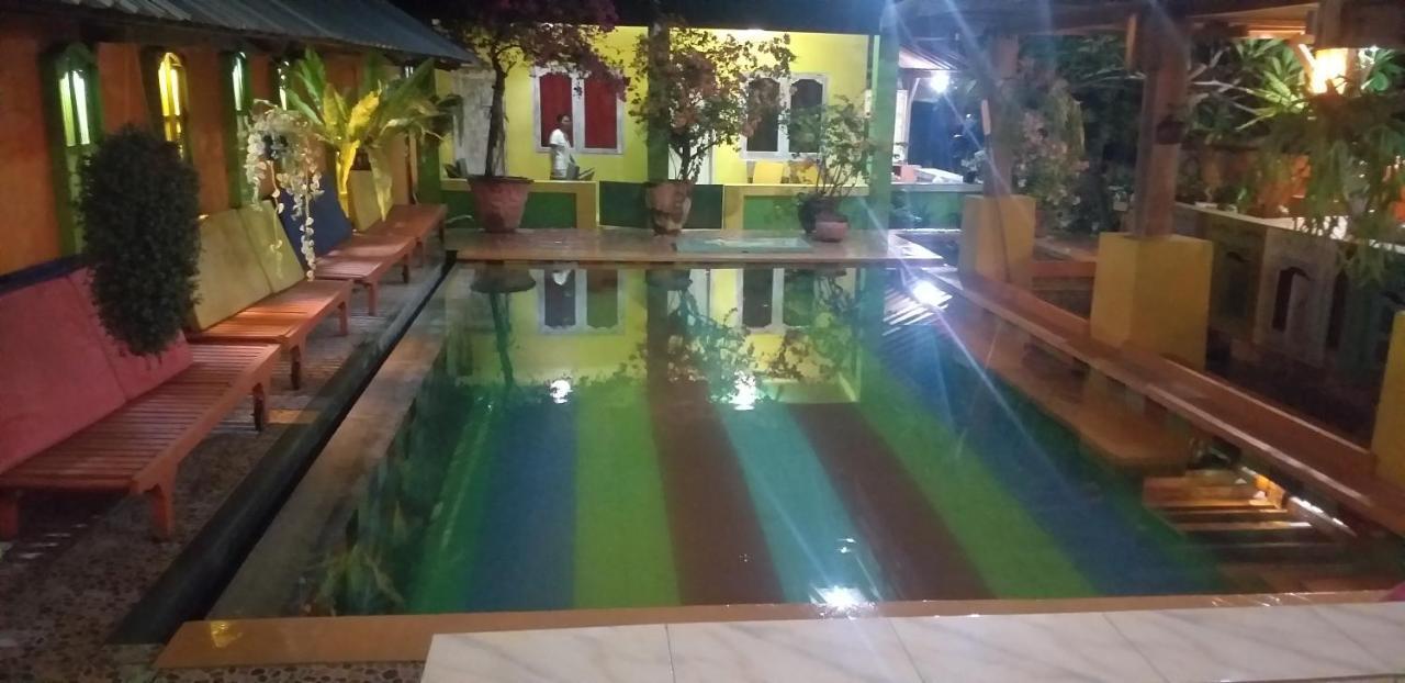 Alola Homestay *